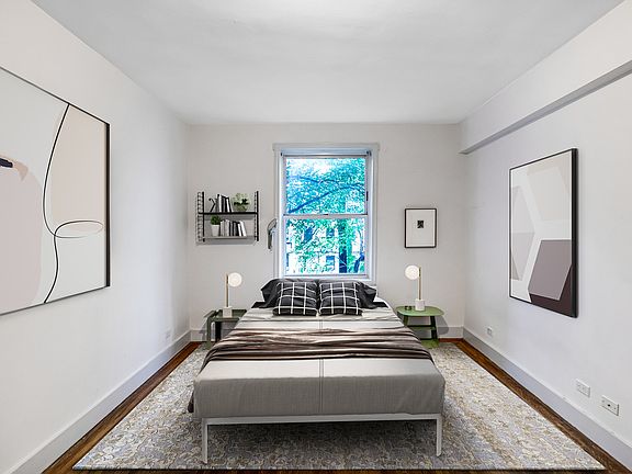 4th image of 160 E 3rd St APT 2G