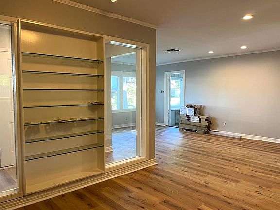 5th image of 5540 Huisache St
