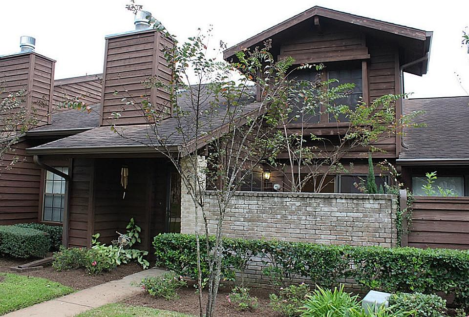 1st image of 2611 Grants Lake Blvd