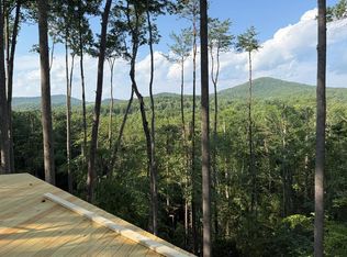 2 Oak Cliff Ln, Morganton, GA 30560