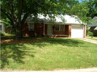 727 S Drury Ln, Wichita, KS 67207