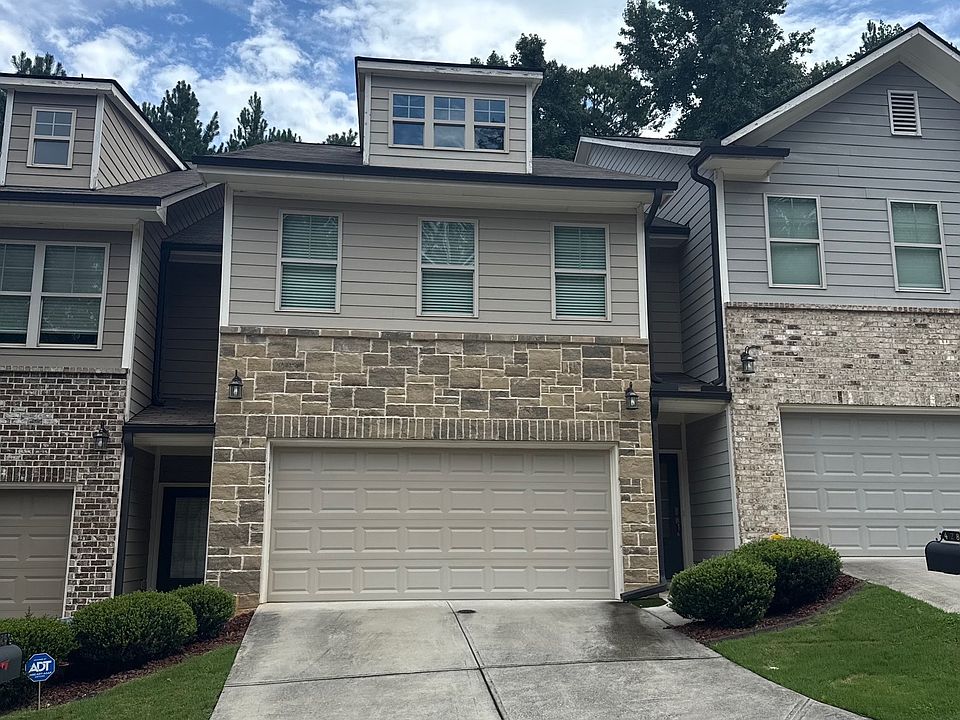 1st image of 428 Mulberry Row SE