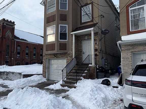 4th image of 169 Hamilton Ave Floor 2