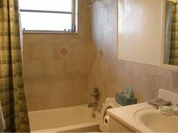 4th image of 1667 NE Miami Gardens Dr APT 244