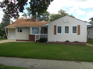 10 7th St SE, Watertown, SD 57201