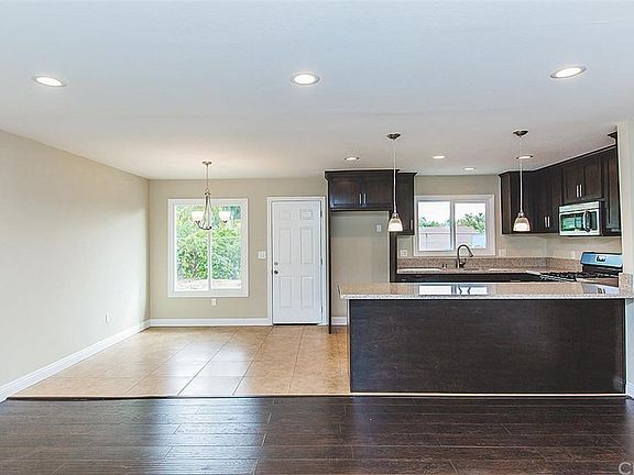 5th image of 382 Valera Ave