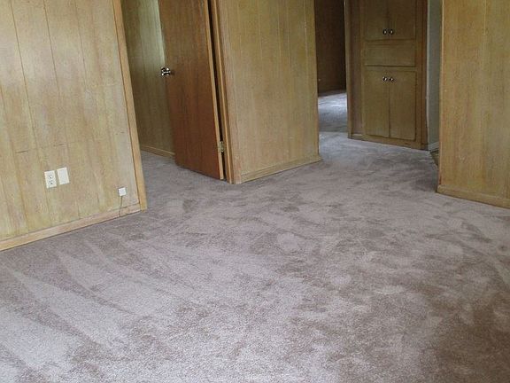 3rd image of 204 S 7th St APT C