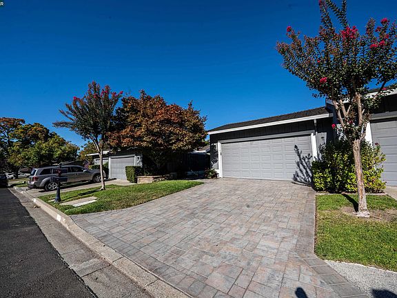 2nd image of 1972 Rancho Verde Cir E