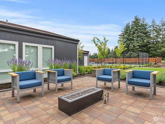 3rd image of 1111 Archwood Drive SW #226