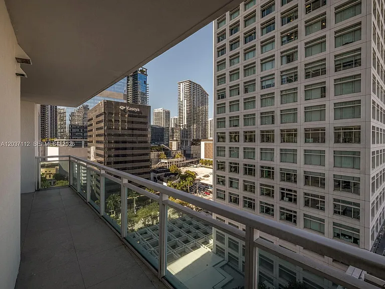950 Brickell Bay Dr #1404 — Photo 7