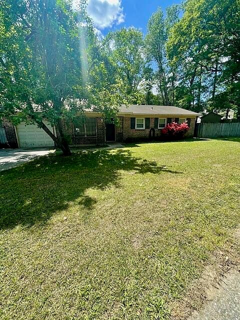 1st image of 331 Sprucewood Dr