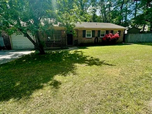 331 Sprucewood Dr, Summerville, SC 29485