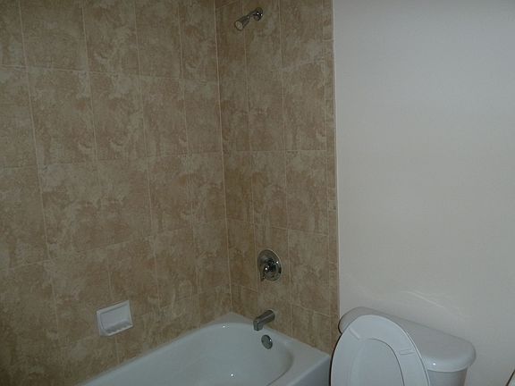 5th image of 2673 41st Ave NE