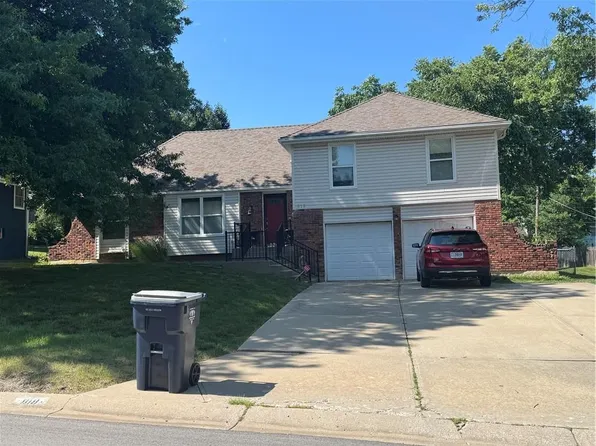818 W 122nd Ter, Kansas City, MO 64145