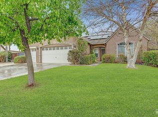 12724 Great Country Dr, Bakersfield, CA 93312