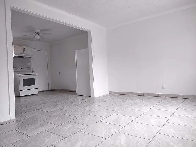 436 Rhode Island St NE #3 — Photo 1