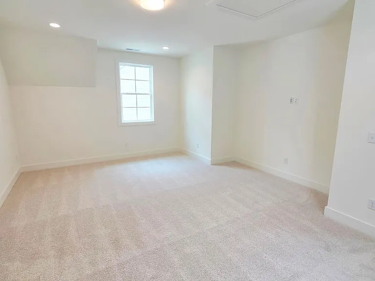 9113 Maybry Park St — Photo 16