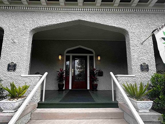 4th image of 120 W Gonzalez St