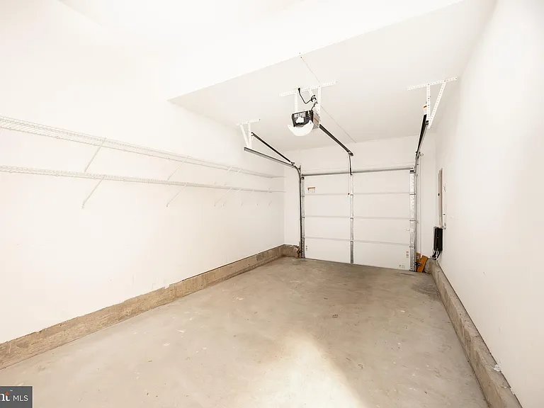 141 Stewarts Ct #307 — Photo 27