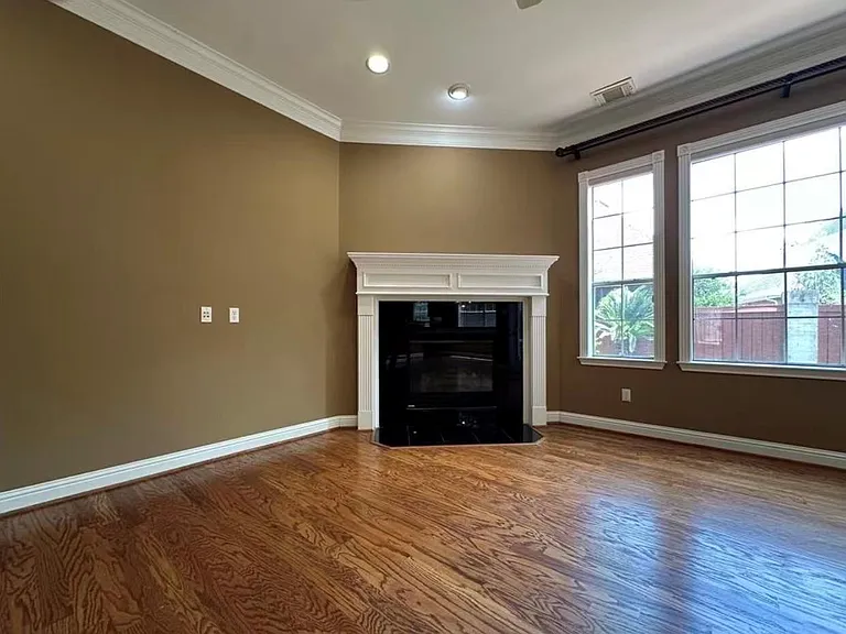 17 Ambleside Crescent Dr — Photo 3