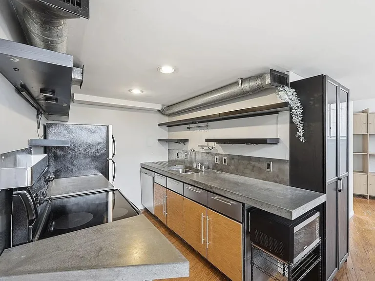 444 N Front St #301 — Photo 17