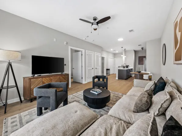 2505 Thornton Rd #2211, Austin, TX 78704