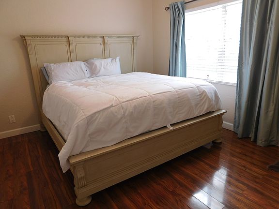 4th image of 1028 Twin Lakes Dr #21-C