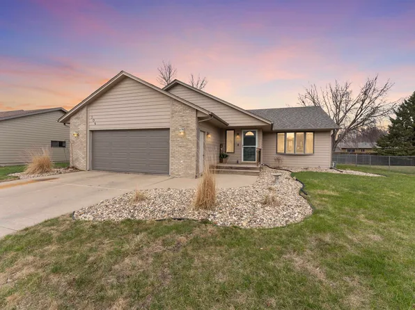 304 W Birchwood Cir, Brandon, SD 57005