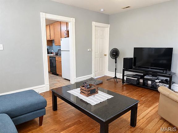 3rd image of 4500 Virginia Ave