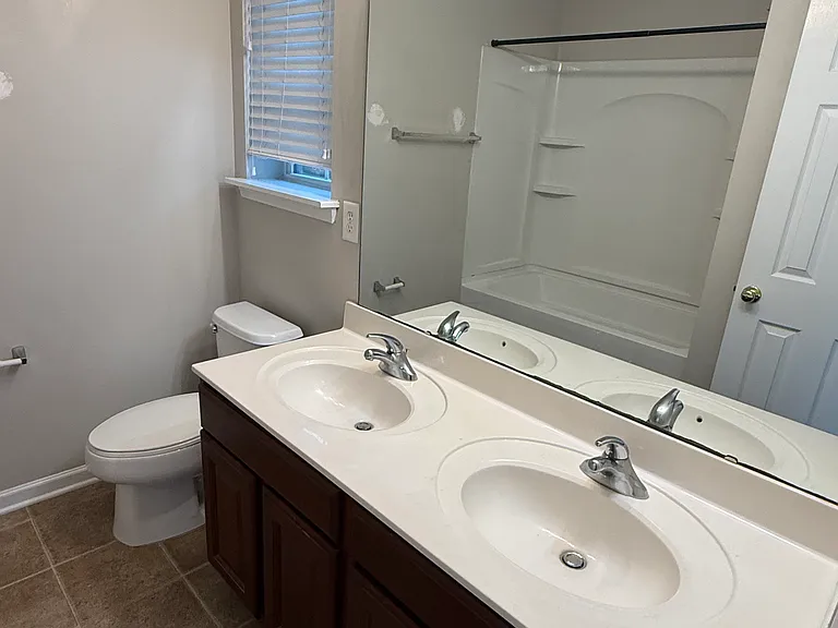 10143 Ballyclare Ct — Photo 20