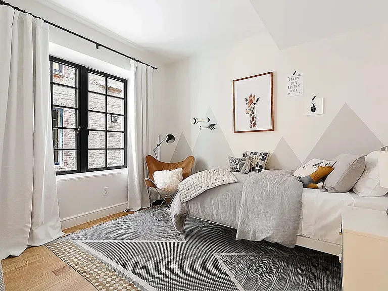 245 E 78th St #4D — Photo 8