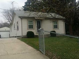 4911 SW 6th St, Des Moines, IA 50315