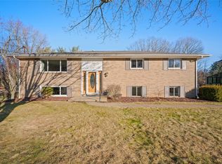 131 Ardmore St, Wexford, PA 15090