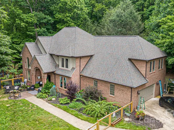 116 Holcombe Cove Rd, Candler, NC 28715
