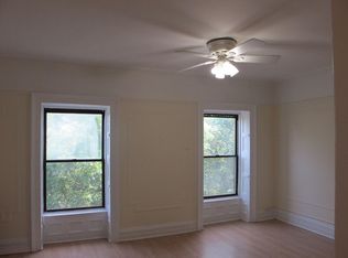 218 17th St #4, Brooklyn, NY 11215