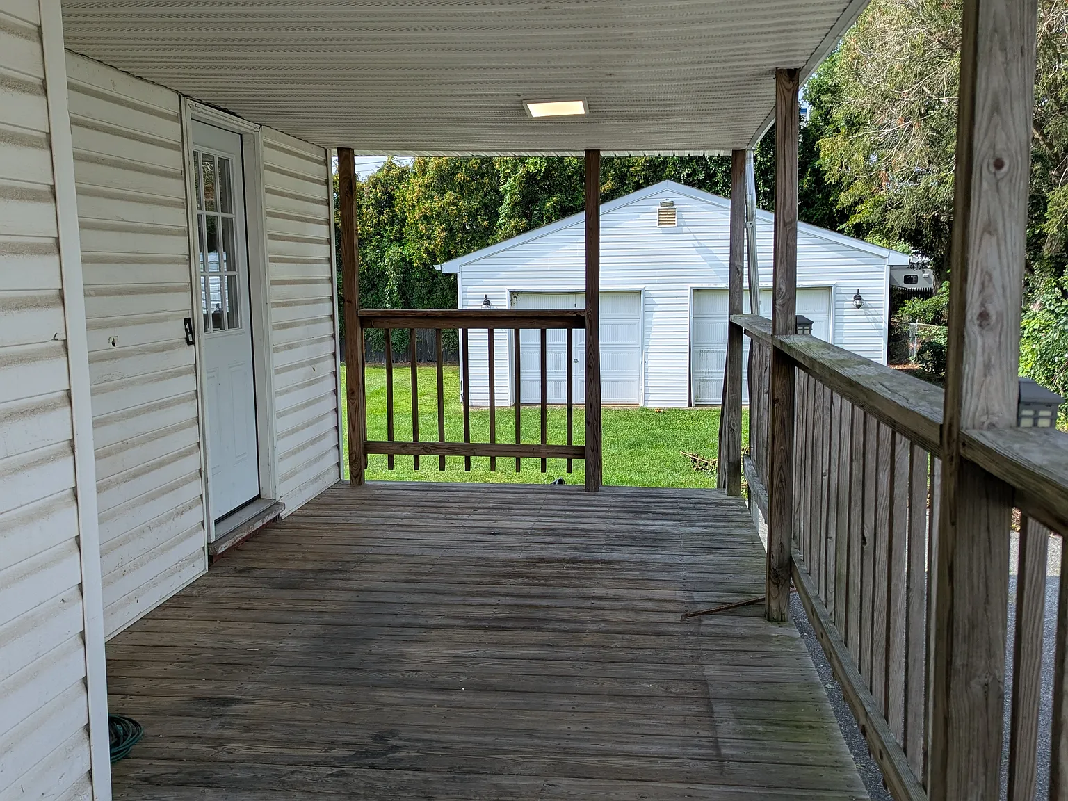 Little East Neck Rd, West Babylon — Photo 3