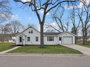 180 Prairie Ave, Prairie Du Sac, WI 53578