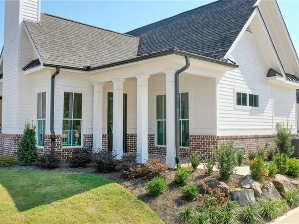 2053 Dawson Corner Loop, Auburn, AL 36832