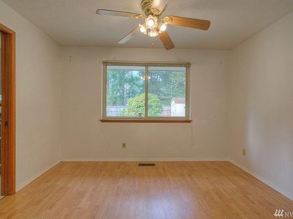 4th image of 10914 Northstar Way SW