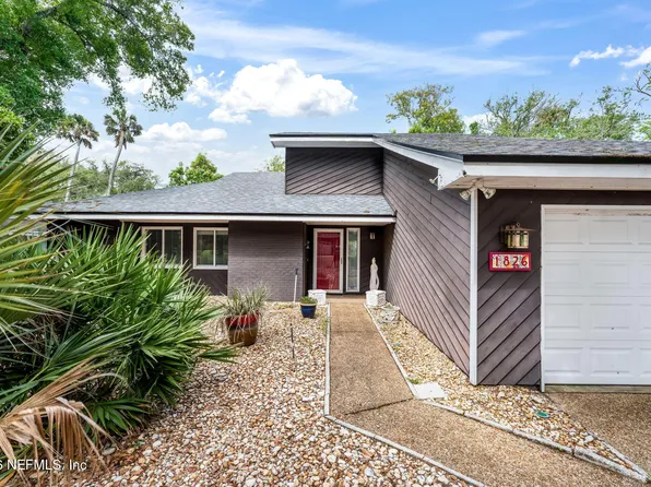 1826 TIERRA VERDE Drive, Atlantic Beach, FL 32233