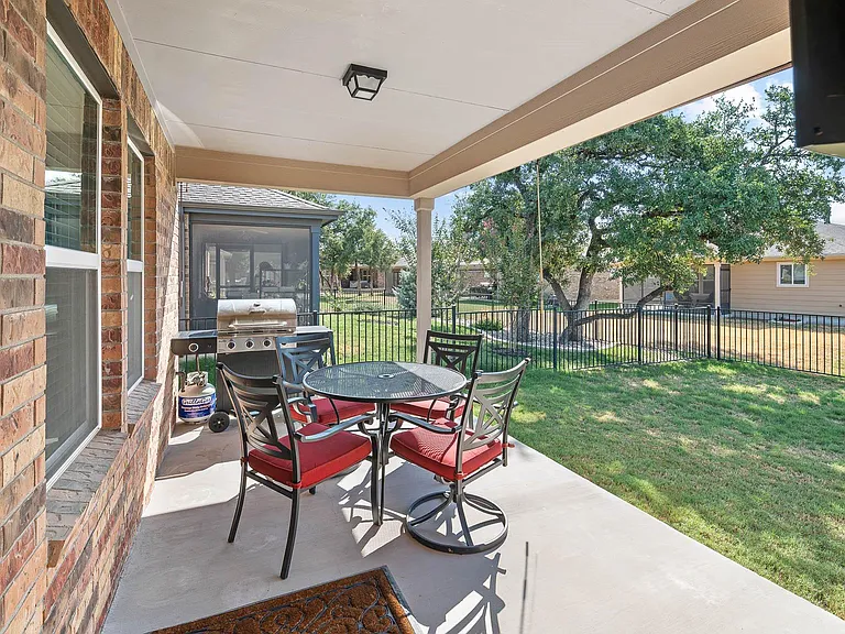 418 Fannin Ct — Photo 35
