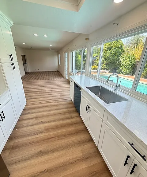 23 Deerwood E — Photo 20