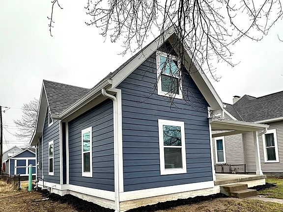 3rd image of 605 S Miller St