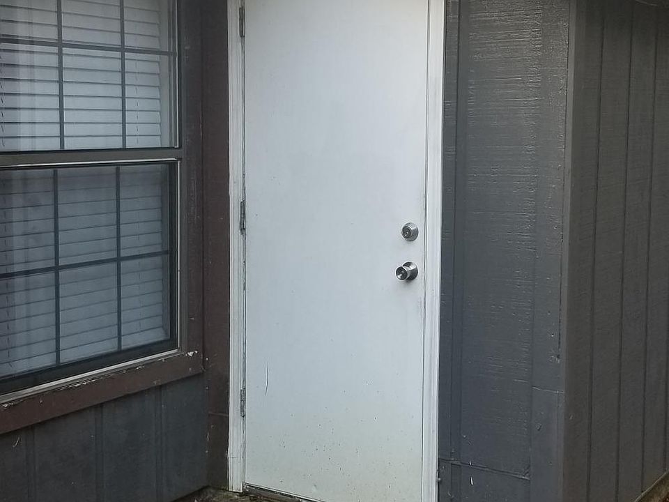 Storage room in rear of apartment