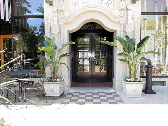 5th image of 10429 Clifton Blvd #303
