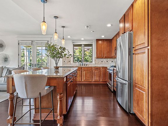 4th image of 9133 Terrazza North Ct