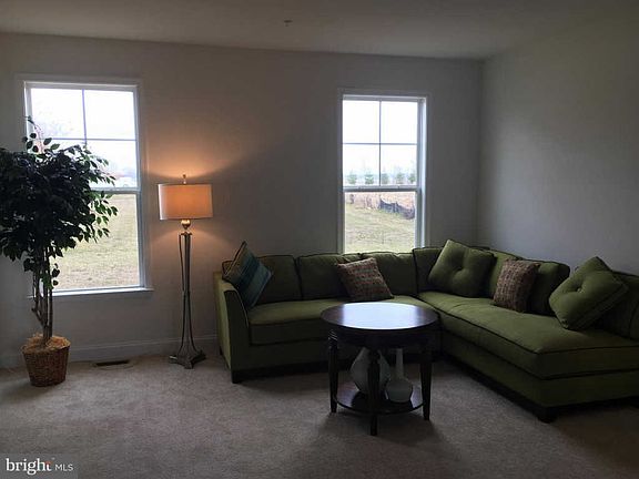 3rd image of 205 Providence Ln