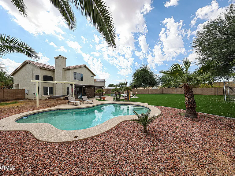 3902 E Rosemonte Dr — Photo 40