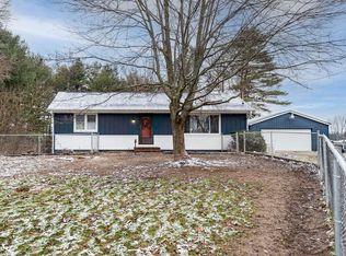 3775 N 35th St, Galesburg, MI 49053