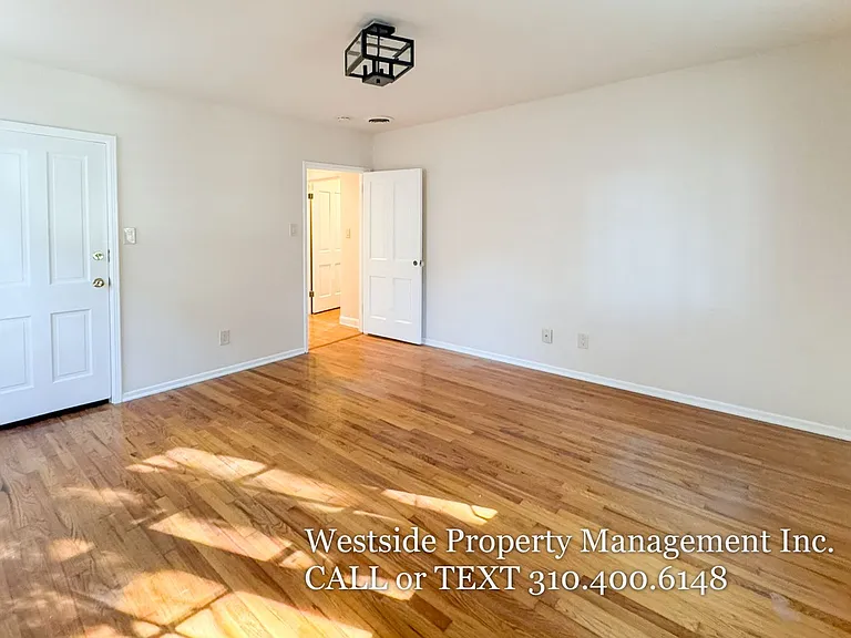 2445 22nd St — Photo 19
